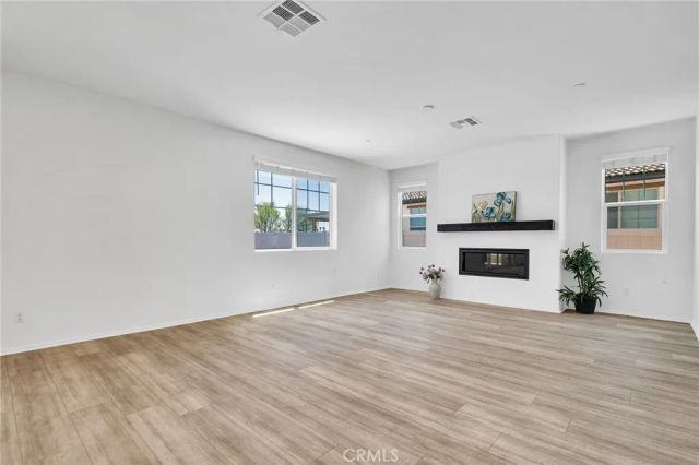 3553 Mill Creek Dr, Perris, CA 92570