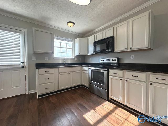 103 NW Sugar Bluff Lane, Madison, AL 35757