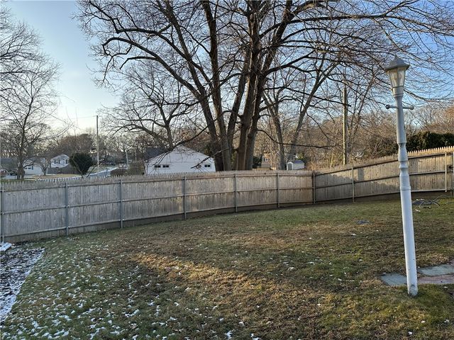 134 Blue Hill Drive, Warwick, RI 02886