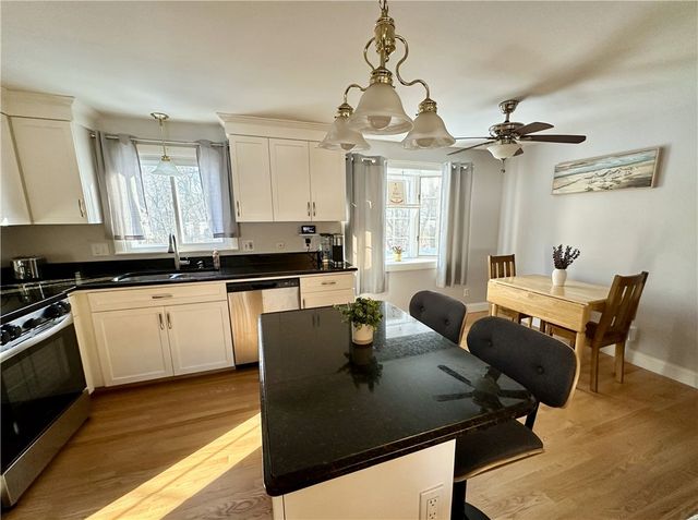 134 Blue Hill Drive, Warwick, RI 02886