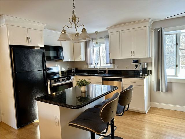 134 Blue Hill Drive, Warwick, RI 02886