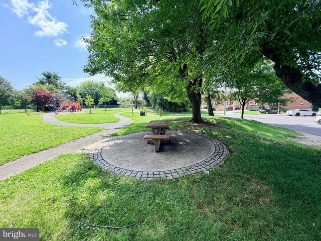 335 E 35TH ST, Wilmington, DE 19802