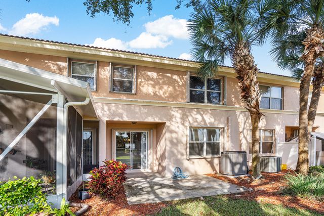 389 River Bluff Lane, Royal Palm Beach, FL 33411