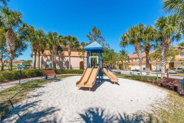 389 River Bluff Lane, Royal Palm Beach, FL 33411