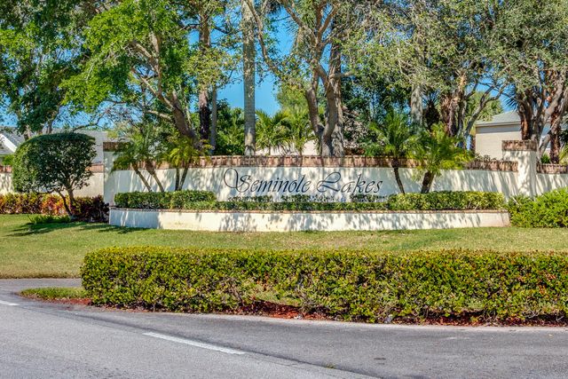 389 River Bluff Lane, Royal Palm Beach, FL 33411