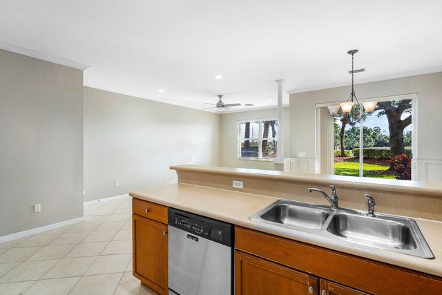 389 River Bluff Lane, Royal Palm Beach, FL 33411