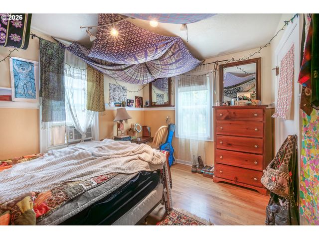 3781 KINCAID St, Eugene, OR 97405