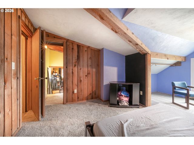3781 KINCAID St, Eugene, OR 97405