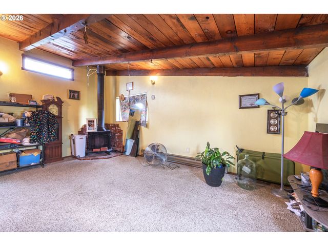 3781 KINCAID St, Eugene, OR 97405
