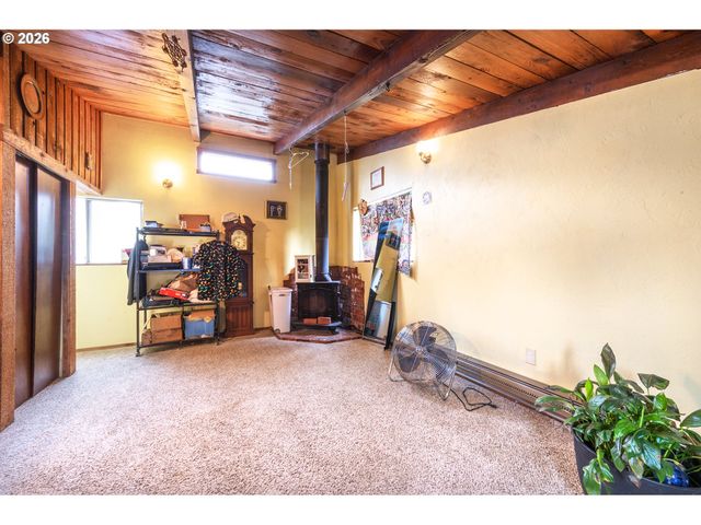 3781 KINCAID St, Eugene, OR 97405