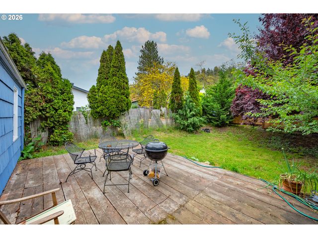 3781 KINCAID St, Eugene, OR 97405