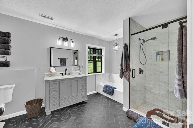 23 Lindsey Loop Road, Fletcher, NC 28732