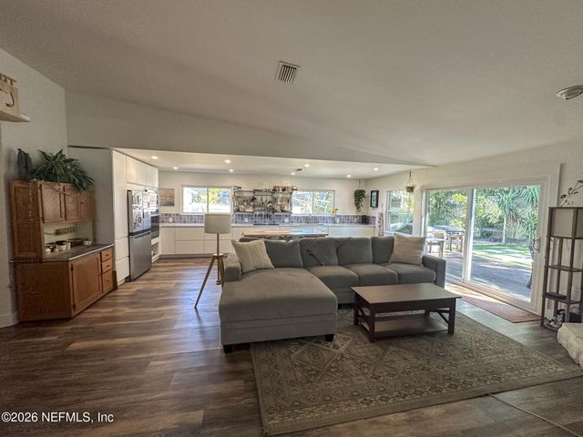 2041 CHELWOOD CT Court, Jacksonville, FL 32233