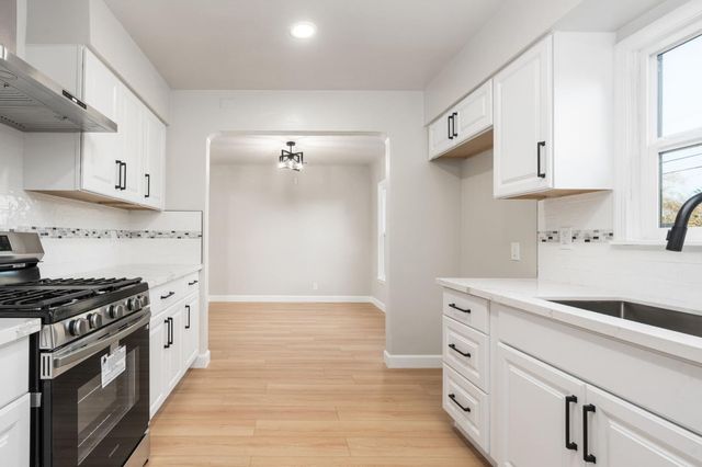 1115 E Cornell Avenue, Fresno, CA 93704