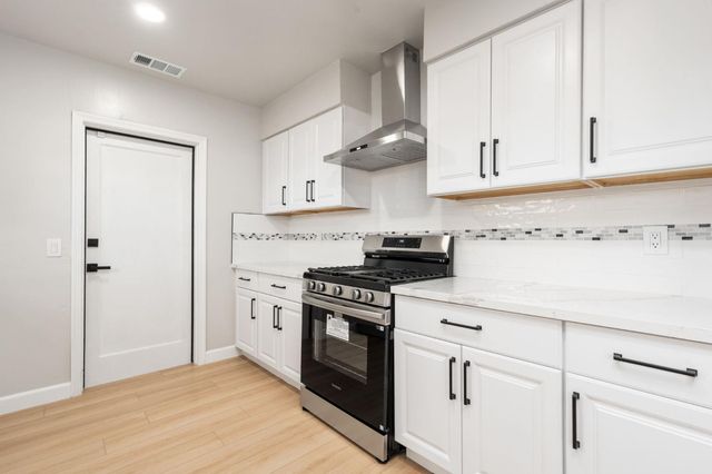 1115 E Cornell Avenue, Fresno, CA 93704