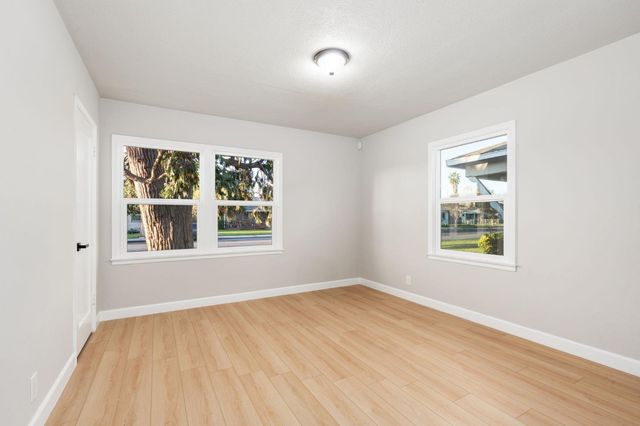 1115 E Cornell Avenue, Fresno, CA 93704