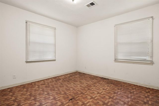 605 Honeysuckle Drive, La Marque, TX 77568