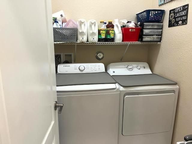 7986 NW Greenbank Circle, Port St. Lucie, FL 34987