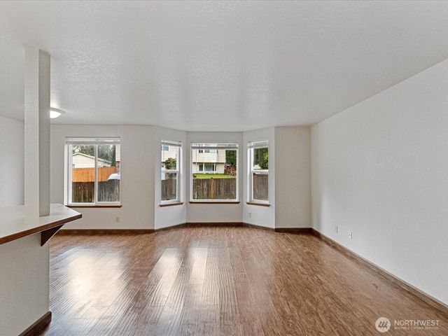 13411 Meadow Rd, Everett, WA 98208