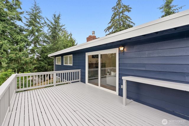 15805 SE 12th Place, Bellevue, WA 98008