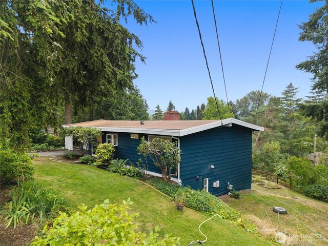 15805 SE 12th Place, Bellevue, WA 98008