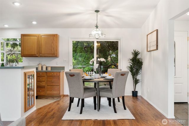15805 SE 12th Place, Bellevue, WA 98008