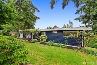 15805 SE 12th Place, Bellevue, WA 98008