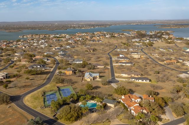 3206 Douglas DR, Horseshoe Bay, TX 78657