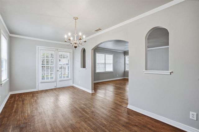 2325 Halbert Street, Fort Worth, TX 76112