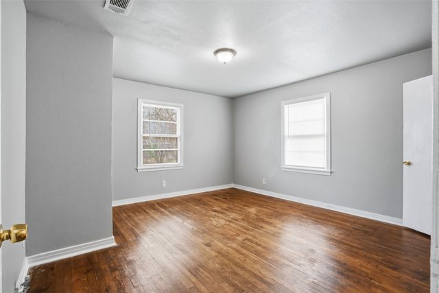 2325 Halbert Street, Fort Worth, TX 76112