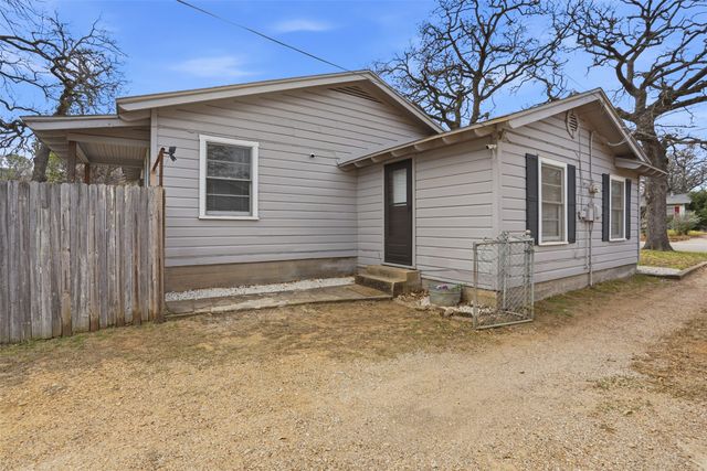 2325 Halbert Street, Fort Worth, TX 76112