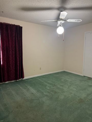 13 Circle Rd, Longview, TX 75604