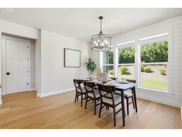 2153 MAJESTIC Pl, Eugene, OR 97403