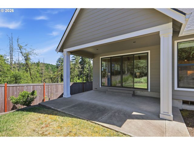 2153 MAJESTIC Pl, Eugene, OR 97403