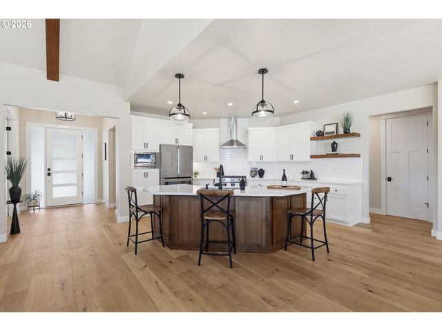 2153 MAJESTIC Pl, Eugene, OR 97403