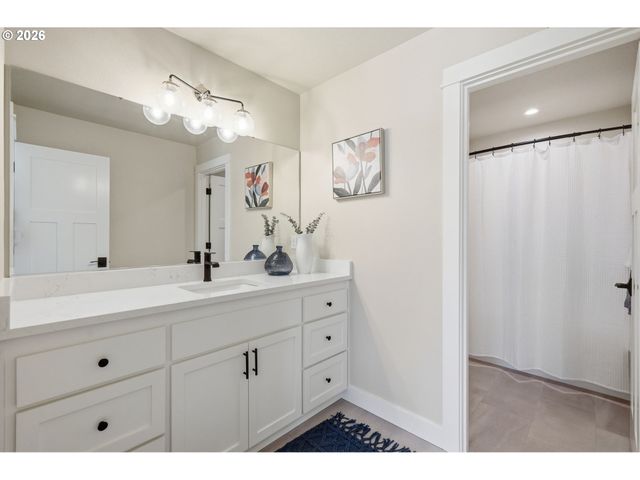 2153 MAJESTIC Pl, Eugene, OR 97403