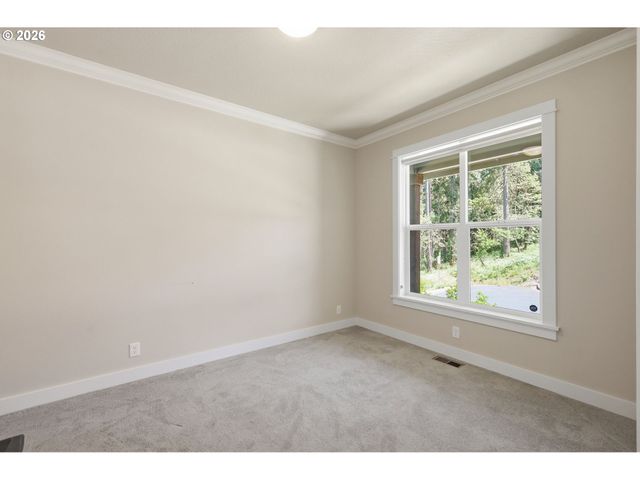 2153 MAJESTIC Pl, Eugene, OR 97403