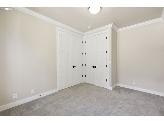 2153 MAJESTIC Pl, Eugene, OR 97403