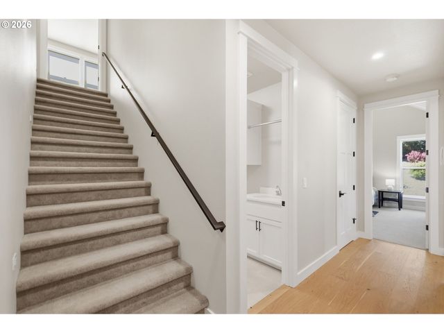 2153 MAJESTIC Pl, Eugene, OR 97403