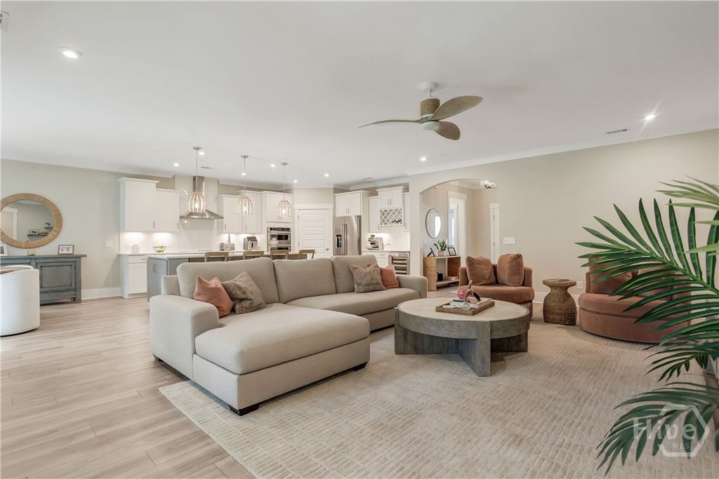Image 14 of property listing at 458 Mandeville Drive, Richmond Hill, GA 31324