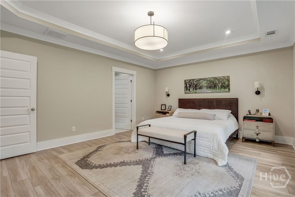 Image 20 of property listing at 458 Mandeville Drive, Richmond Hill, GA 31324