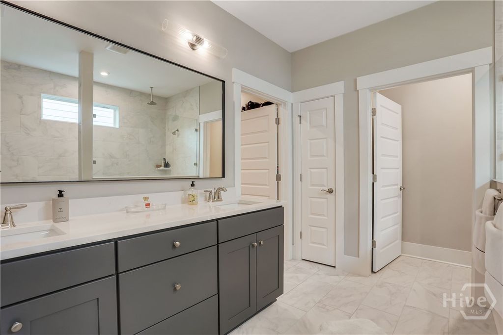 Image 24 of property listing at 458 Mandeville Drive, Richmond Hill, GA 31324