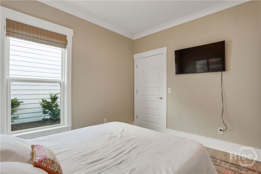 Image 35 of property listing at 458 Mandeville Drive, Richmond Hill, GA 31324