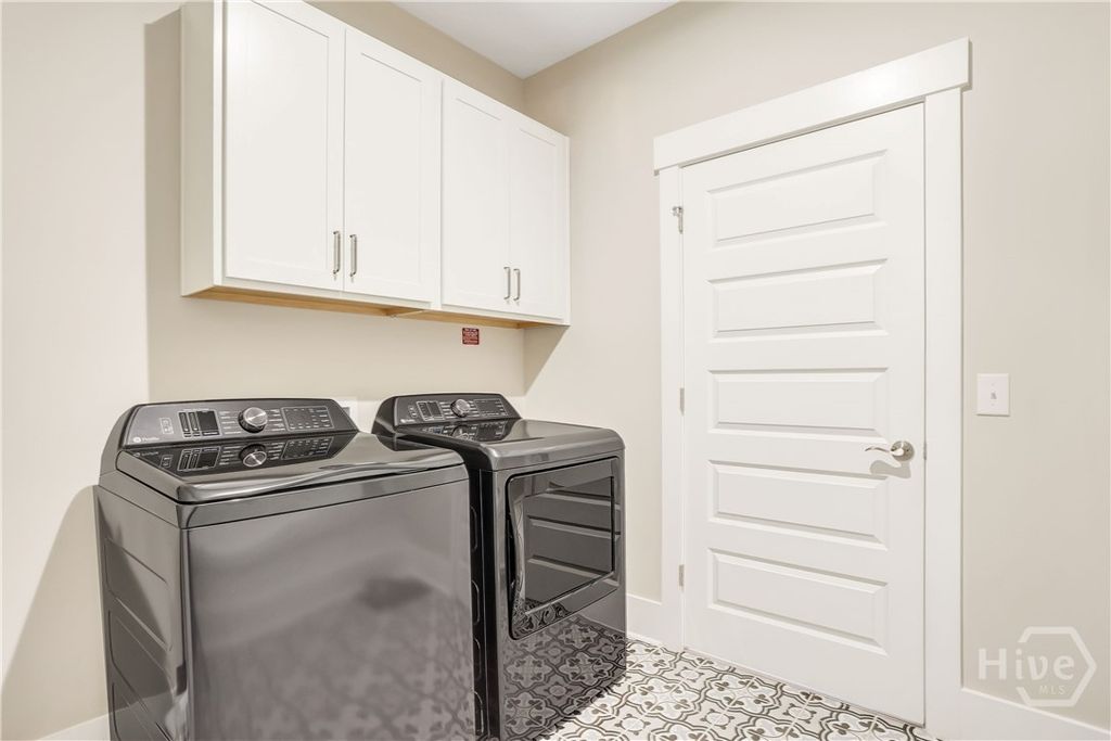 Image 39 of property listing at 458 Mandeville Drive, Richmond Hill, GA 31324