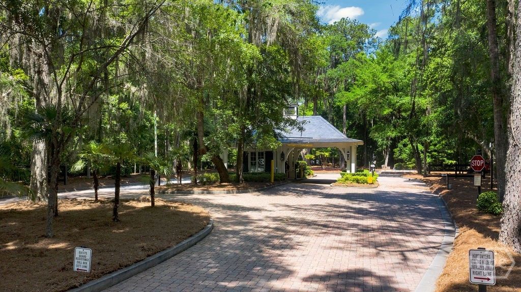 Image 54 of property listing at 458 Mandeville Drive, Richmond Hill, GA 31324