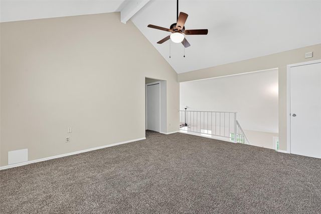 813 Lakeview Drive, Sugar Land, TX 77498