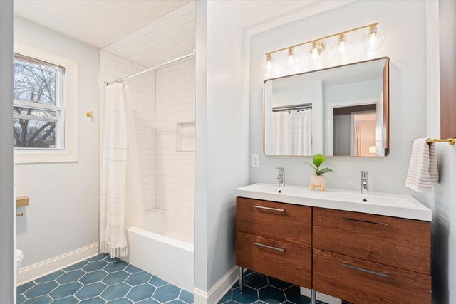 4816 Bowfield Dr, Antioch, TN 37013