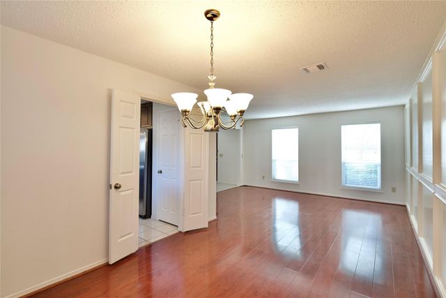 3211 Double Lake Drive, Missouri City, TX 77459