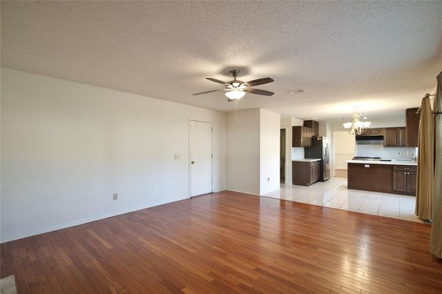 3211 Double Lake Drive, Missouri City, TX 77459