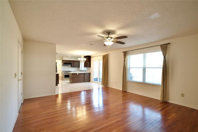 3211 Double Lake Drive, Missouri City, TX 77459